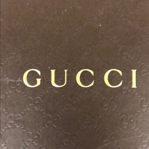 Meet your Posher, Carl